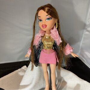 Vintage Bratz 2003 First Edition Funk N Glow Dana